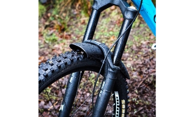 Blatník Mucky Nutz MudGuard přední