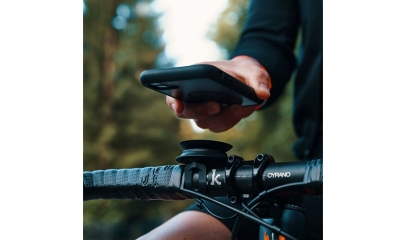 Magnetický držák Fidlock pro smartphone na řídítka
