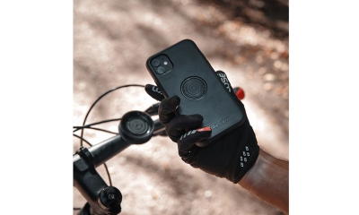 Magnetický držák Fidlock pro smartphone na řídítka