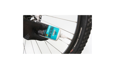 Tmel FINISH LINE FiberLink Pro Latex 240ml dávkovač