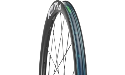 Zapletená kola Mavic Allroad S Carbon