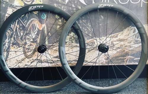 Zapletená kola Zipp 303 S